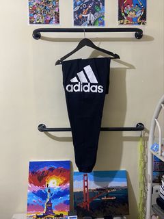 Pants/Shorts/Footwear Collection item 2
