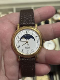 (Category: ) located in . Submitted by timelesswatchbycla (Listing ID 1439925091, Image 1). Description: .