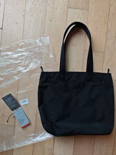 ALPAKA Flight tote (medium)484029796797665280