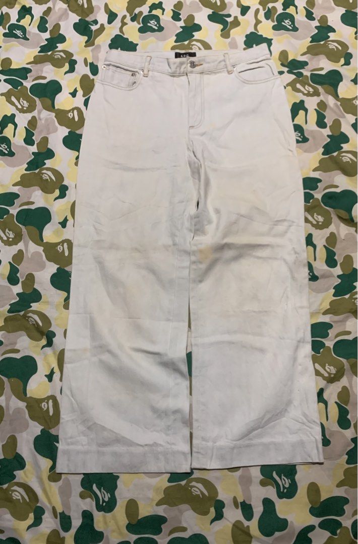 A.P.C. Jean Sailor Jeans Size 27 (Category: Luxury Apparel) located in Cagayan de Oro. Submitted by agboysalis60090 (Listing ID 1439897410, Image 1). Description: Authentic A.P.C. Jean Sailor jeans in a light off-white color. These wide-leg denim pants feature a classic five-pocket design and a comfortable fit. Made from 100% cotton for durability and breathability. Perfect for a casual yet stylish look..