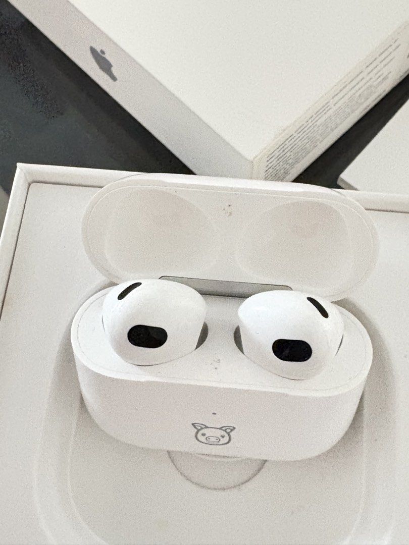 Apple  Airpods 3rd Generation463699493971578883