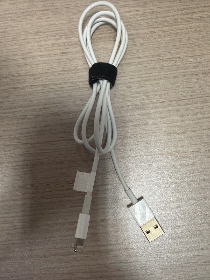 Apple Lightning to USB Cable, Mobile Phones &amp; Gadgets, Mobile &amp; Gadget ...