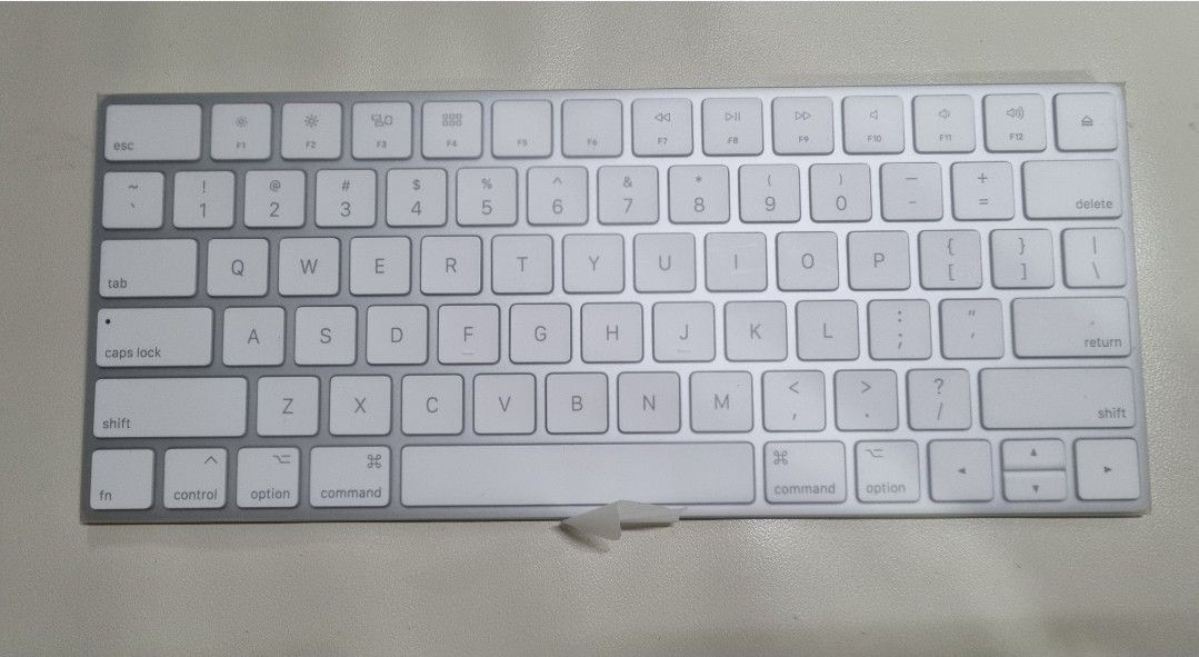 Apple Magic Keyboard464106937008138240