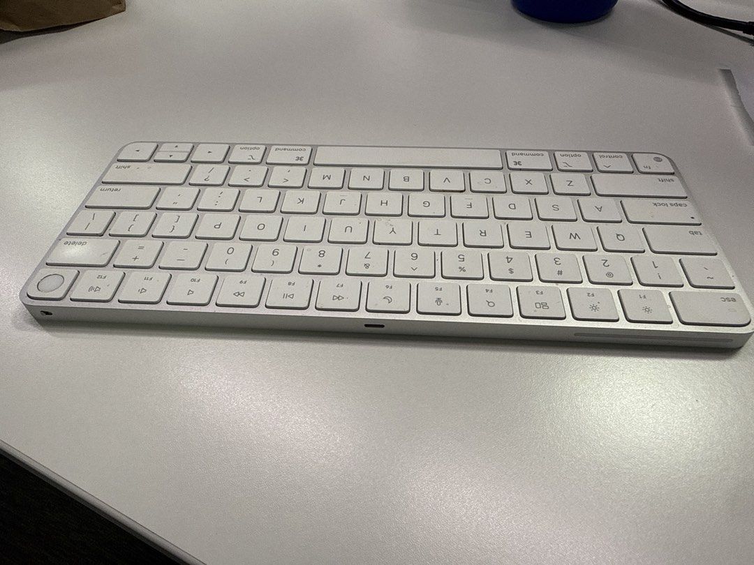 Apple Magic Keyboard and Trackpad463837504104704002
