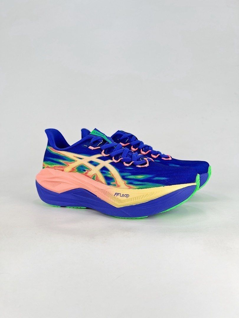 ASICS MAGIC SPEED 4 Running Shoes (Category: Sneakers) located in Singapore. Submitted by worldwidedeals (Listing ID 1439862970, Image 3). Description: .