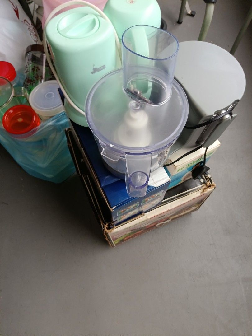 Assorted Kitchenware and Appliances - Bundle Deal463929102733813763