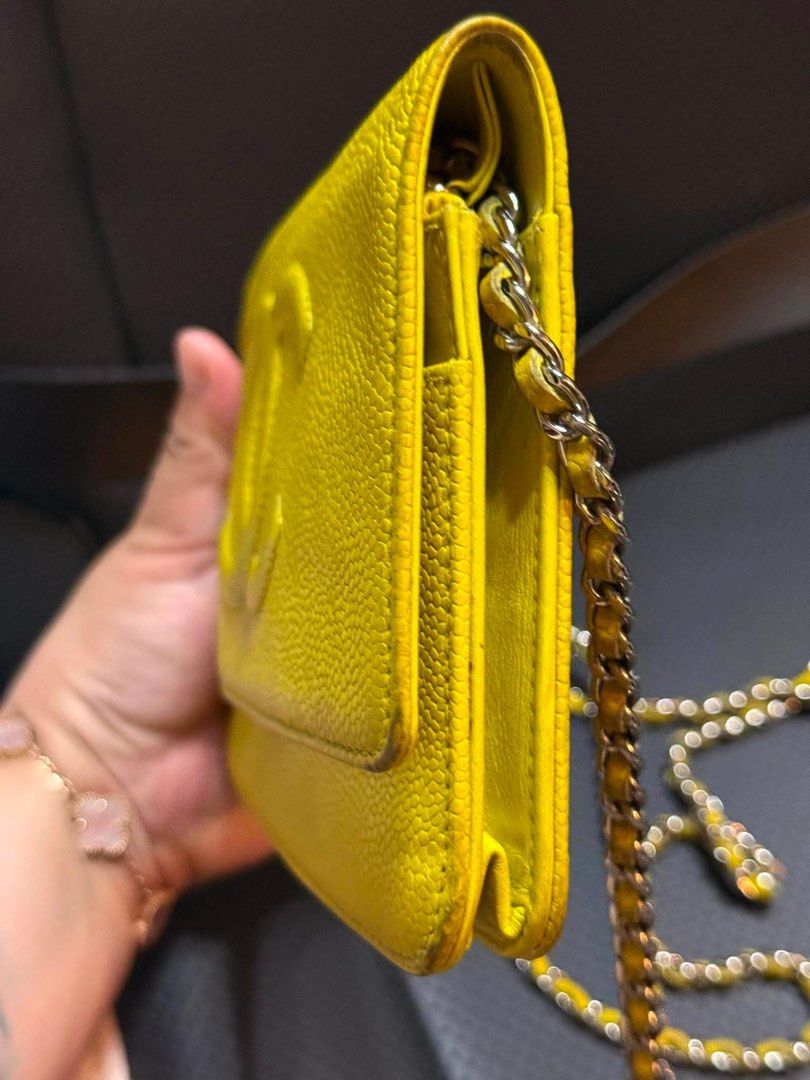 Authentic Chanel (Category: Luxury Bags & Wallets) located in Manila. Submitted by chloe_luxuries (Listing ID 1439835553, Image 3). Description: Guaranteed Original Chanel Woc caviar Holo intact still in good condition but need cleaning No more inclusion bag only Pm for those interested.