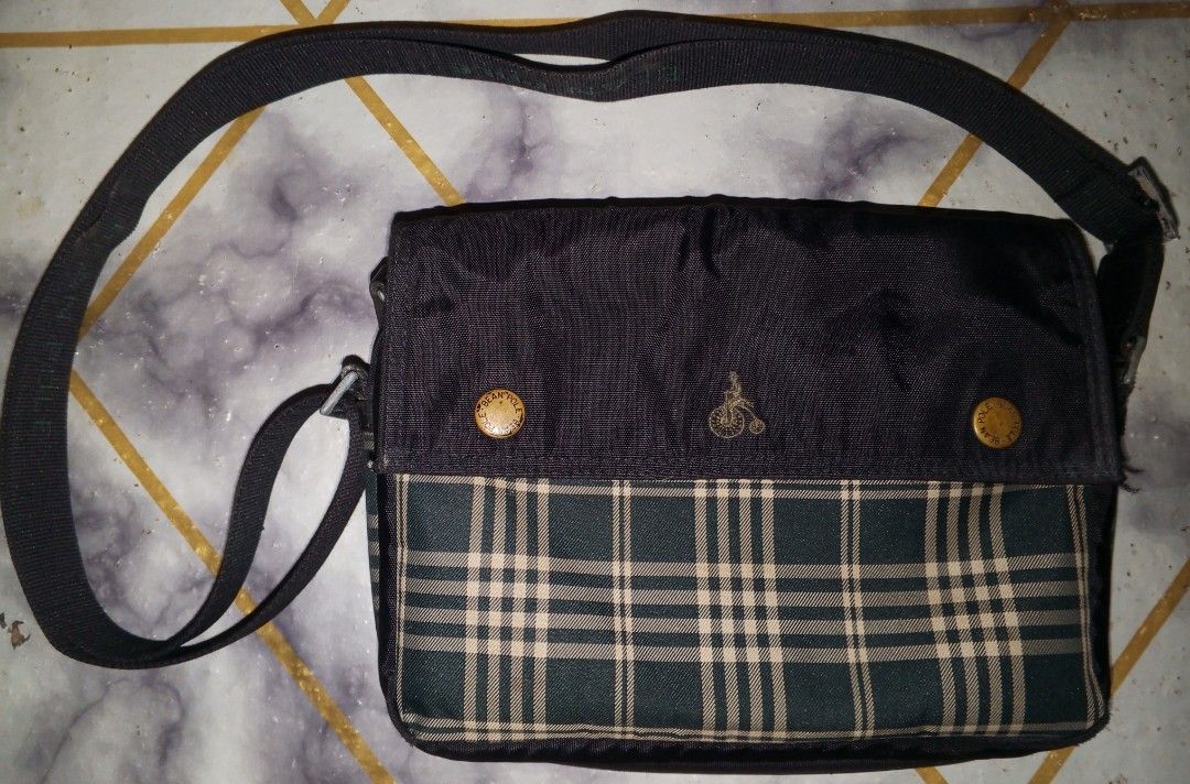 Bean Pole small unisex sling nylon Bag (Category: Luxury Bags & Wallets) located in Bulacan. Submitted by keroro1982 (Listing ID 1439841582, Image 1). Description: - Bean Pole messenger bag - Classic design - Plaid front flap - Black body - Adjustable long strap - Gold-toned button details - Bean Pole logo - Flap closure - Durable material.