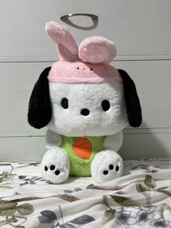 (Category: ) located in . Submitted by snowtreasureplushies (Listing ID 1439968554, Image 1). Description: .