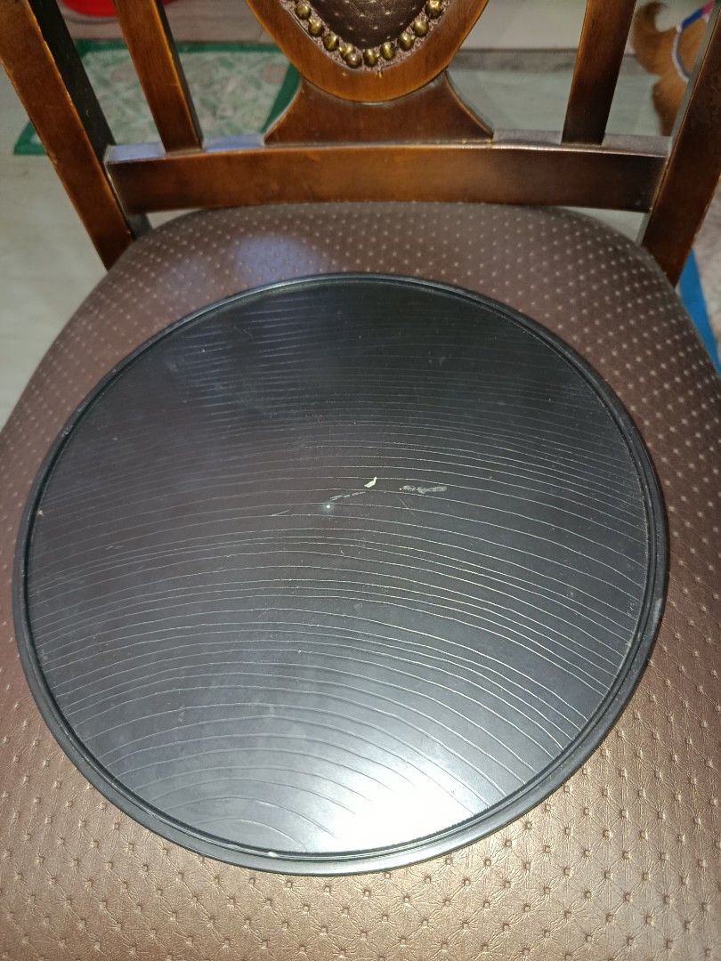 Black and red lacquer tray with rabbits design (Category: Food Organization & Storage) located in Quezon City. Submitted by kristal68 (Listing ID 1439863344, Image 3). Description: very nice in actual.