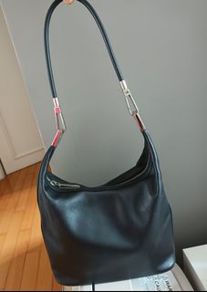 （分類：）位於 。 由 jwellim 提交（商品編號 1439896010，圖片 1）。簡介： 。