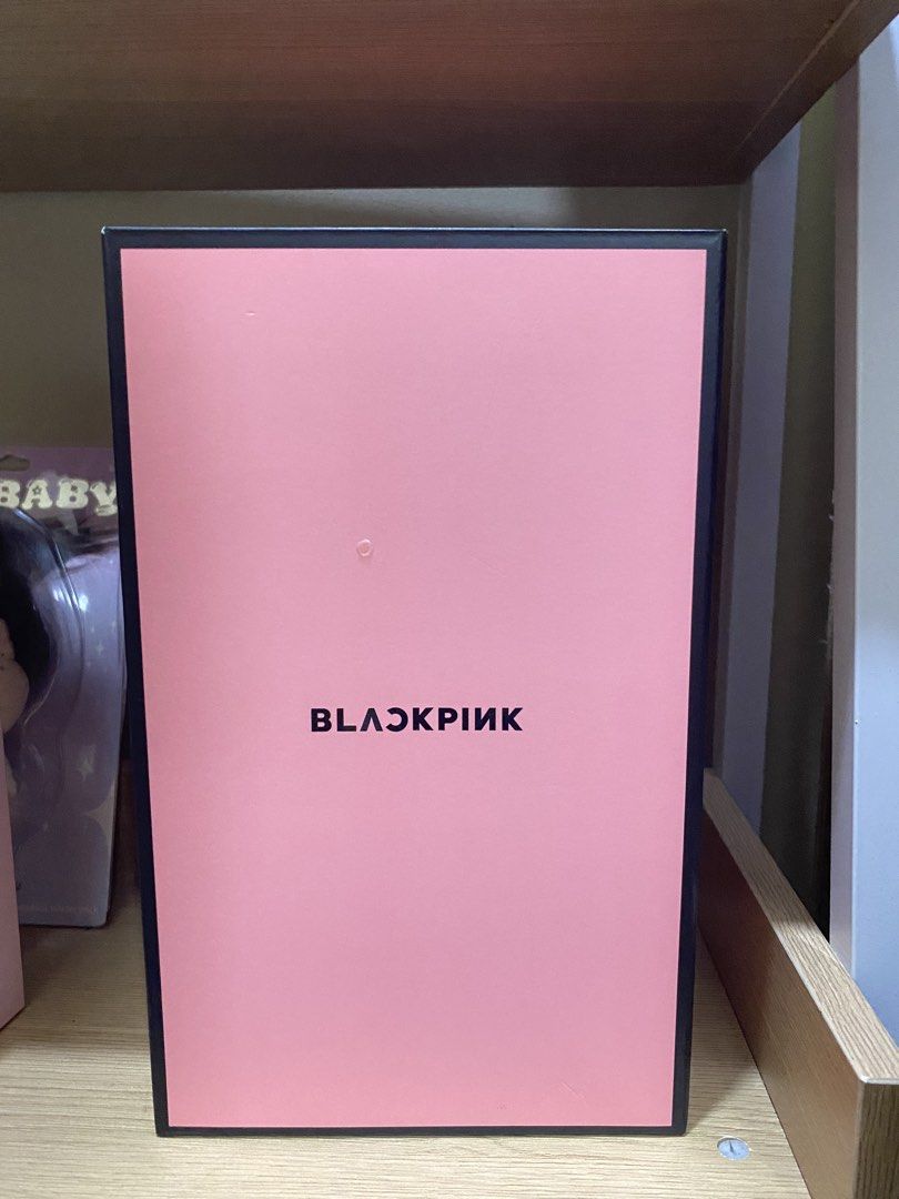 BLACKPINK OFFICIAL LIGHT STICK SPECIAL EDITION (Category: Everything Else Others) located in Manila. Submitted by y0loe (Listing ID 1439938197, Image 1). Description: Used once Official Bought at the concert venue itself Good condition Issue: Just a slight rip in the upper part of box (rip is not longer than an inch).