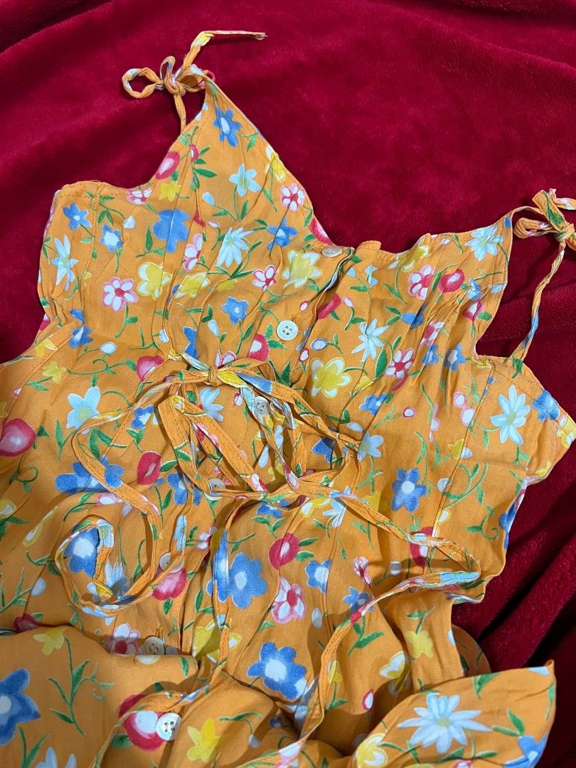 Boho outfit set (Category: Dresses) located in Trece Martires City. Submitted by somecallitswagger (Listing ID 1439876623, Image 3). Description: Boho floral set outfit inner top included Medium.