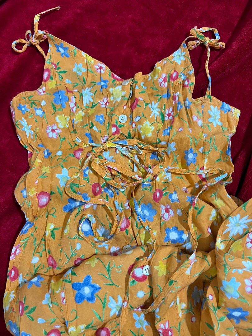 Boho outfit set (Category: Dresses) located in Trece Martires City. Submitted by somecallitswagger (Listing ID 1439876623, Image 2). Description: Boho floral set outfit inner top included Medium.
