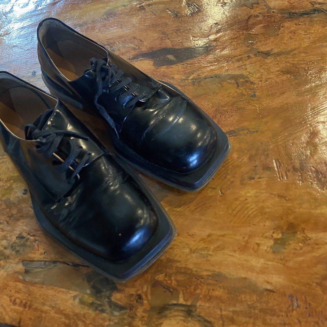 Bottega veneta toe derby shoes (Category: Sneakers & Footwear) located in Cabatuan. Submitted by moneydimes (Listing ID 1439917769, Image 2). Description: Bottêgâ Veneta Toe derby shoes Size 35 Minimal sign of usage only Dm.