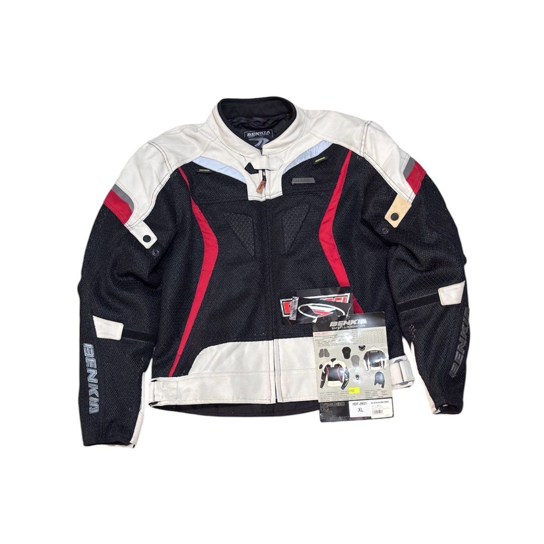 Brandnew Benkia Motorcycle Jacket (Category: Coats, Jackets and Outerwear) located in Paranaque City. Submitted by dalle_closet (Listing ID 1439938658, Image 1). Description: New pa ito pero napastock kaya need wash XL on tag.