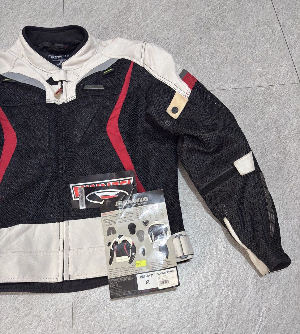 Brandnew Benkia Motorcycle Jacket (Category: Coats, Jackets and Outerwear) located in Paranaque City. Submitted by dalle_closet (Listing ID 1439938658, Image 3). Description: New pa ito pero napastock kaya need wash XL on tag.