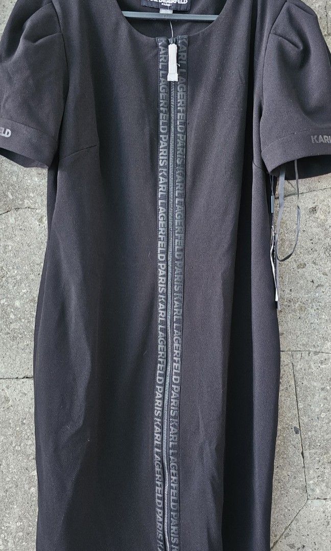 Brandnew! Karl lagerfeld (Category: Luxury Apparel) located in Quezon City. Submitted by jlocab (Listing ID 1439827349, Image 2). Description: size 8 stretchable from US..10k selling price.