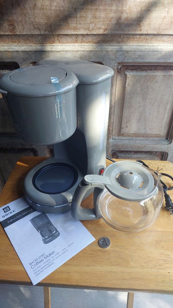 Brikk Coffee Maker BHCM-2097 (Category: Coffee Machines & Makers) located in Antipolo. Submitted by chris.biz (Listing ID 1439821386, Image 3). Description: RFS: I got it as a gift. BRAND NEW, was NEVER used - Brikk BHCM-2097 Coffee Maker - 1.25L Capacity (makes up to 10 cups) - Non-drip valve - Removable filter holder - Water level scale - Keep-warm plate - ON/OFF switch - Power: 220-240V, 50/60Hz, 730-870W - Price slightly negotiable.