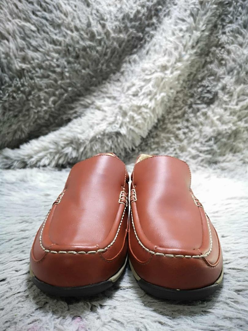 Brown Leather Loafer Shoes (Category: Casual Shoes) located in Santa Cruz. Submitted by jmy_surplus.2 (Listing ID 1439835215, Image 2). Description: Size ; 24.5cm Color ; Brown Type ; Loafer Brand ; No brand Material ; Leather Style ; Brown Leather Loafer LR 160 JMY 4 Batch #205.