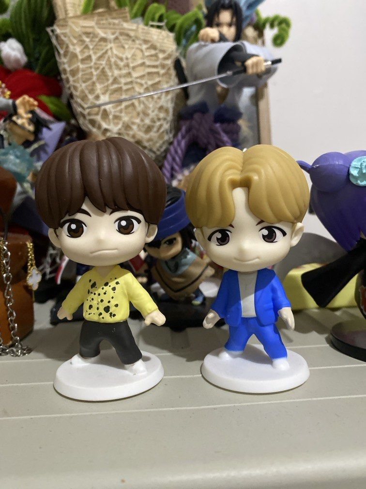 BTS X MCDO FIGURES JIN & JHOPE (Category: K-Wave Merchandise) located in Carmona. Submitted by akhimraco.bns (Listing ID 1439859585, Image 1). Description: - 150 ea.