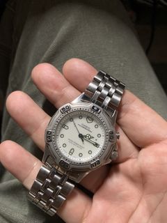 (Category: ) located in . Submitted by fendi1869 (Listing ID 1439860556, Image 1). Description: .