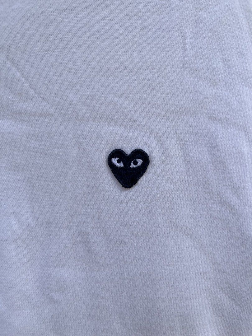 CDG PLAY (Category: Tshirts & Polo Shirts ) located in Manila. Submitted by bagayanagi11491 (Listing ID 1439824850, Image 3). Description: Excellent Condition Size: Medium (19-20x26-27) Issue: None Ganda neto.