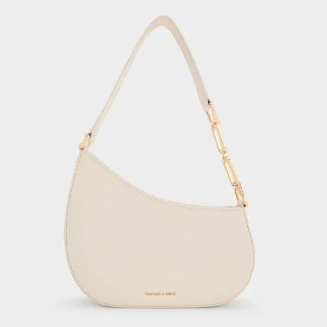 Charles and Keith Agatha Chain-Strap Shoulder Bag (Category: Shoulder Bags) located in Manila. Submitted by vialuna (Listing ID 1439813857, Image 1). Description: Used twice only Rfs: Need funds for BTS Concert.