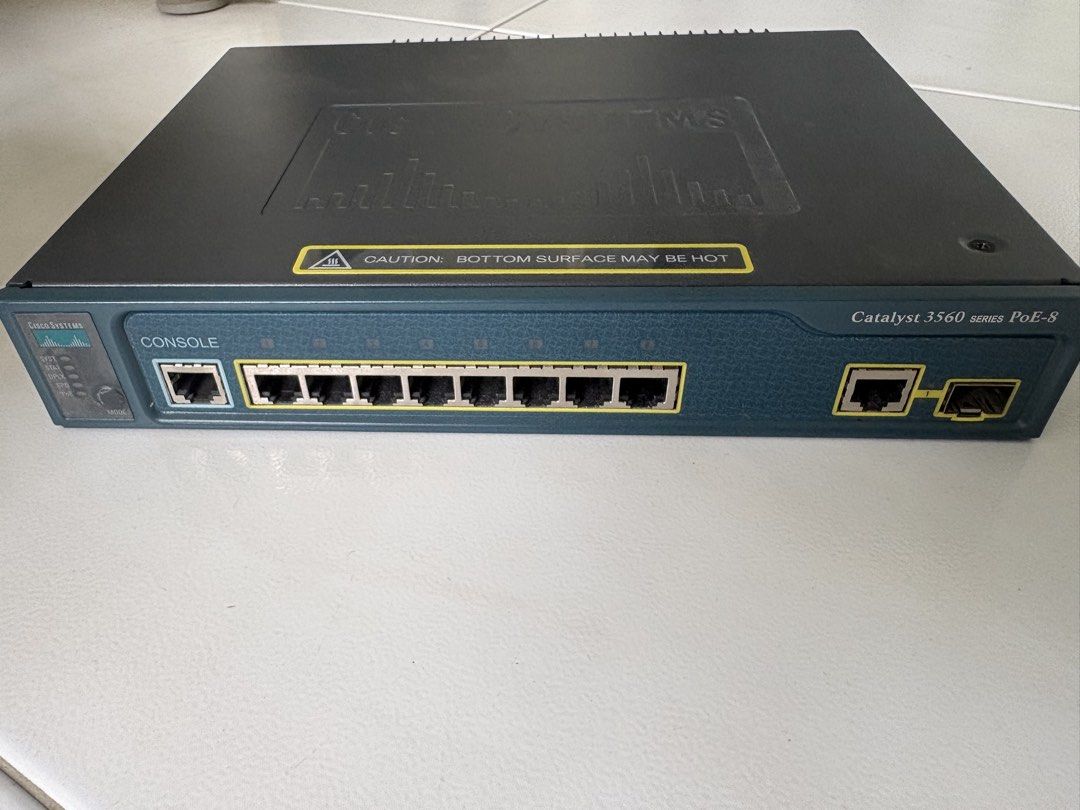 Cisco Catalyst 3560 Series PoE-8 Switch463735438107617280