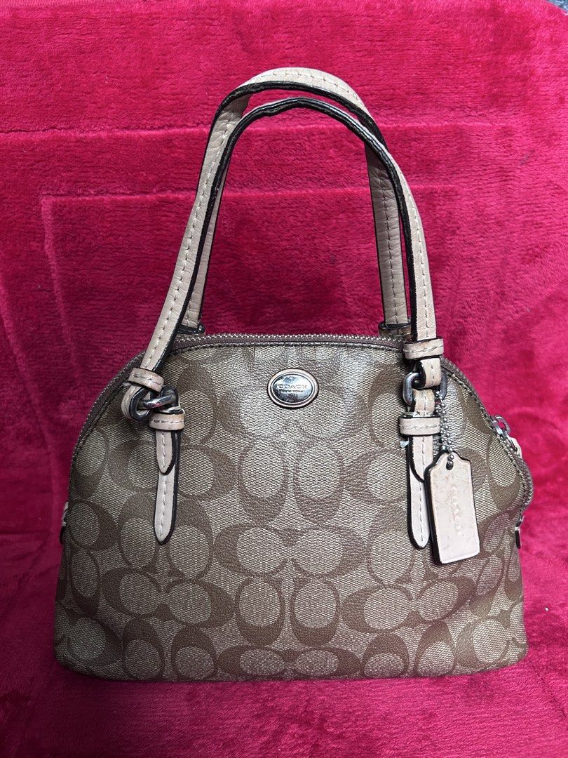 Coach Sierra Satchel (Category: Luxury Bags & Wallets) located in Pasig City. Submitted by califinestcollectibles (Listing ID 1439889983, Image 1). Description: Length : 29cm Width : 7cm Height: 19cm Original/Authentic Actual and Detailed Pictures are Posted Pick Up at One Oasis condominium ortigas extension pasig city Or Delivery via Lalamove,Jnt, LBC cod/cop JNT (payment first basis,gcash) THANKYOU!.