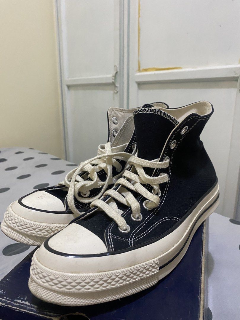 Converse Chuck 70 High Top Cream/Off White (Category: Sneakers) located in Makati City. Submitted by red.ntlya (Listing ID 1439985241, Image 1). Description: Selling Converse Chuck 70 High Top Cream Off White size 7 mens pero pang size 8.5-9 mens sa normal (all converse chuck 70’s size down 1-1 and a half) rfs: ‘di na nagagamit slightly negotiable.