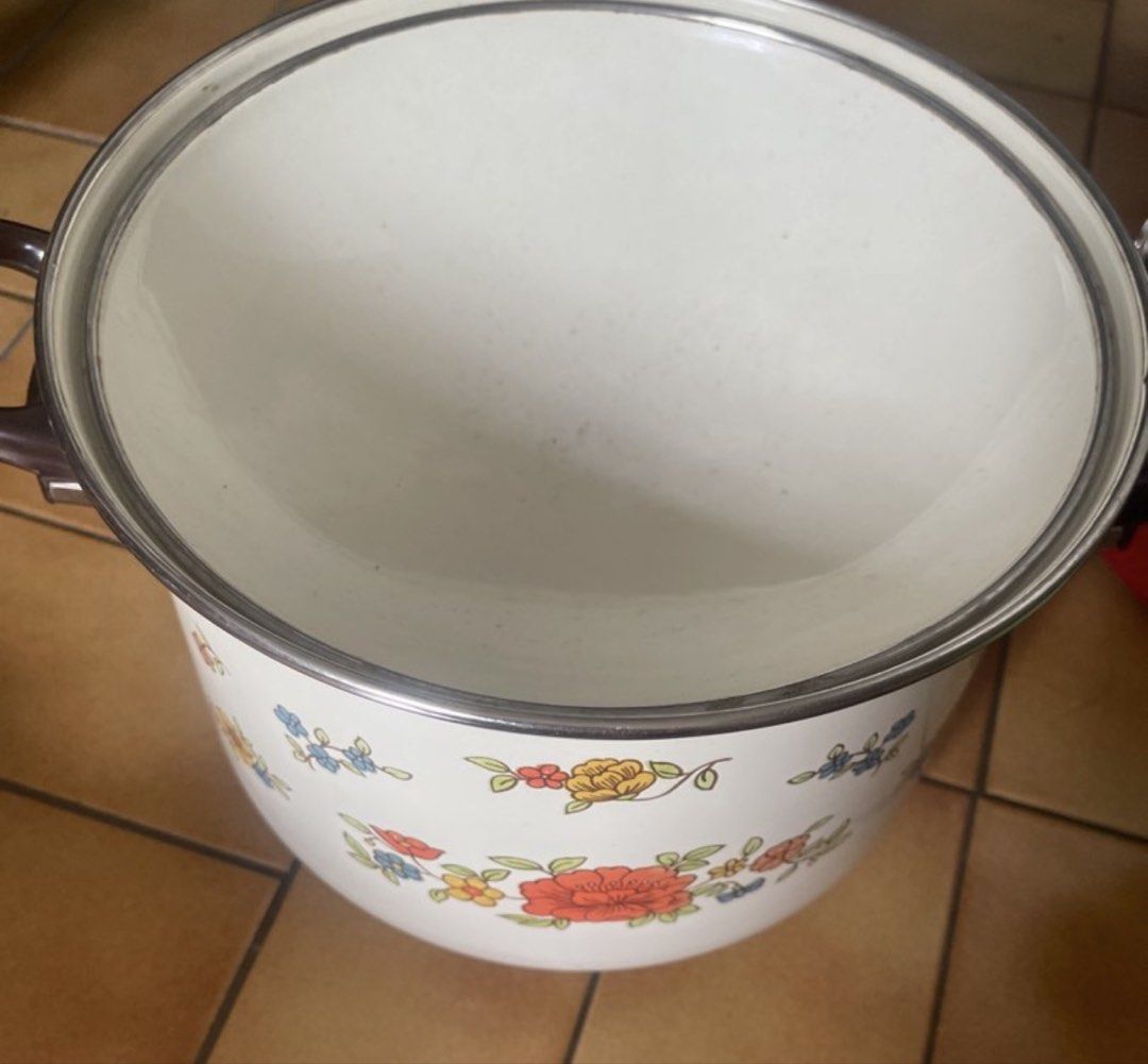 Cooking Pot464415357603031040