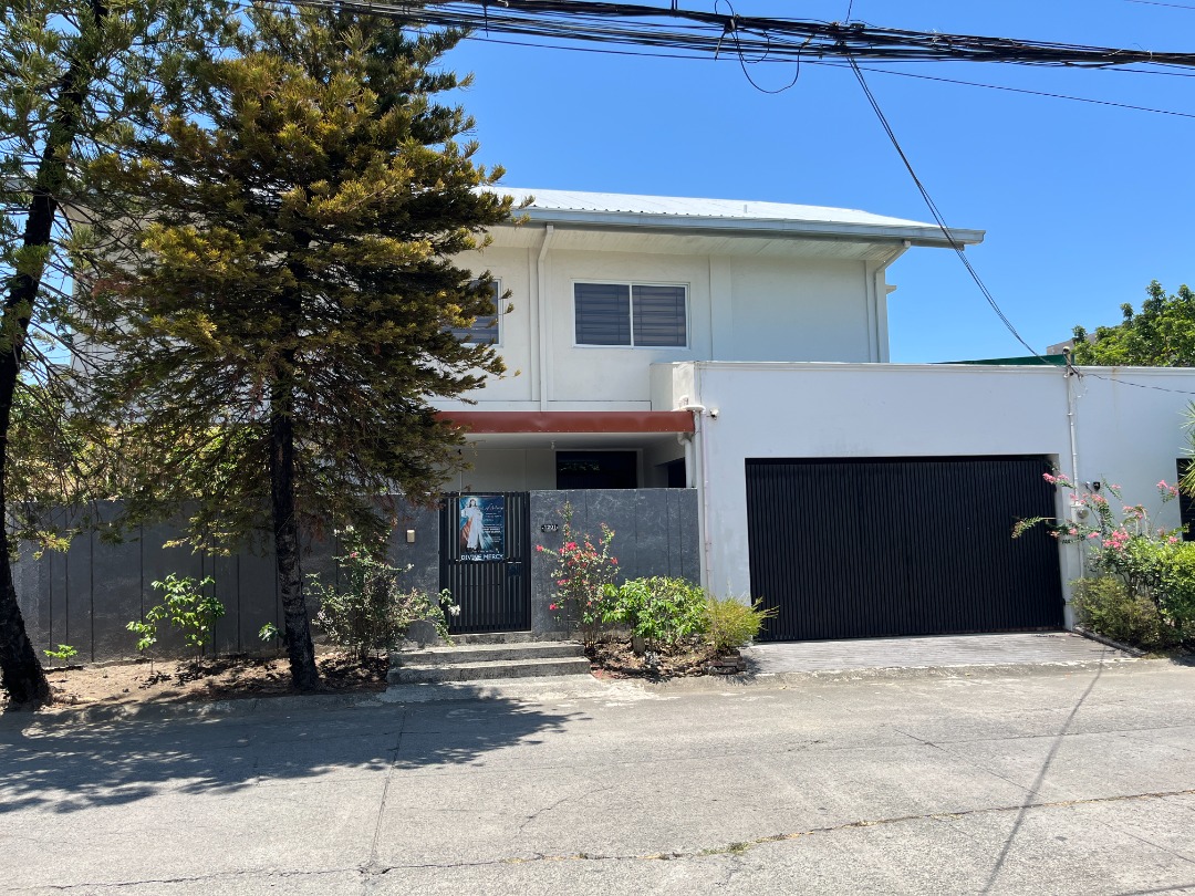 (Category: ) located in . Submitted by bea_broker (Listing ID 1439810676, Image 1). Description: .