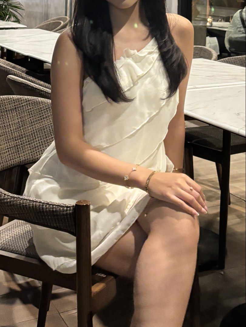 Cream Ruffled Dress (Category: Evening dresses & gowns) located in Quezon City. Submitted by alex_declutter (Listing ID 1439864219, Image 2). Description: XS-S Worn Once.