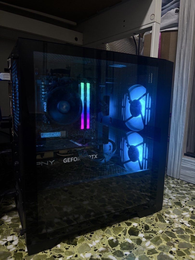 Custom Gaming PC463830920704174080