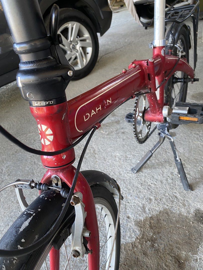 Dahon Route Japan (Category: Bicycles) located in Jalajala. Submitted by owldskul (Listing ID 1439946894, Image 2). Description: For Sale FB Dahon Route Japan 🇯🇵 -What you see is what you get -Sign of usage,Pls. See photos for Reference: -Rubber Handle Grip sira na un left.. -Good Running Condition, ikaw nalang magpaganda uli ng husto.. -This is an extra bike,pang Family ride lang nagagamit sa malapitan: -Pickup location (Jala-jala or Cainta Ri