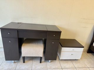 (Category: ) located in . Submitted by jiayiteng (Listing ID 1439973683, Image 1). Description: .