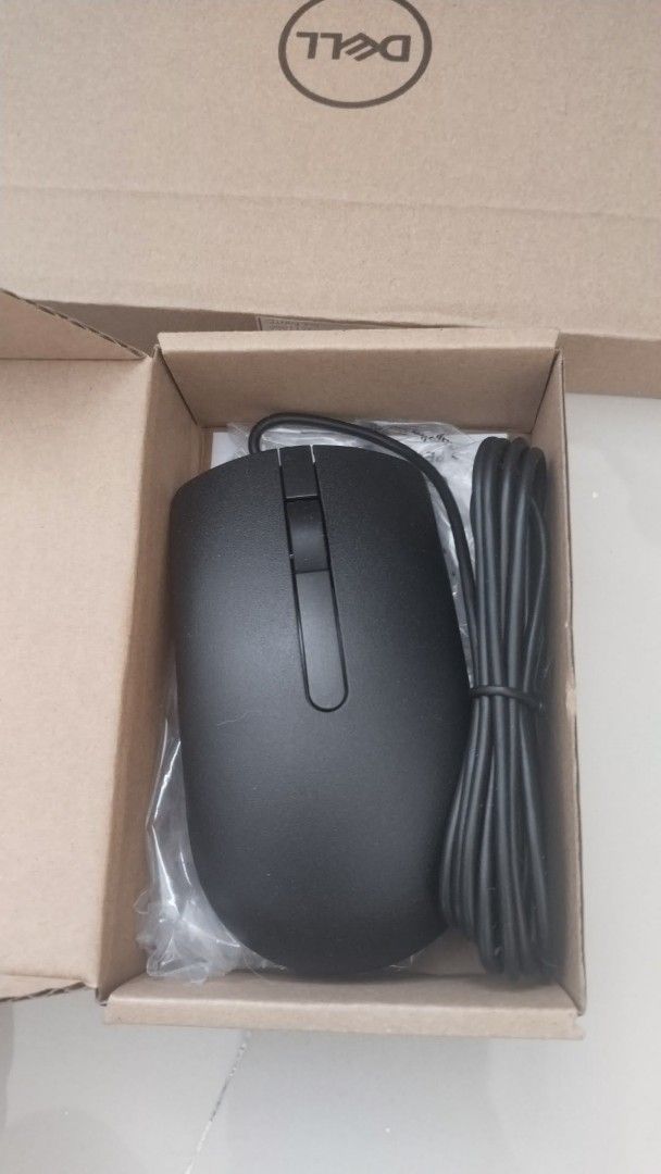 Dell Wired Optical Mouse (Category: Mouse & Mousepads) located in Manila. Submitted by dianemae15 (Listing ID 1439935008, Image 2). Description: Black Dell wired optical mouse, original packaging. Reliable for everyday use..