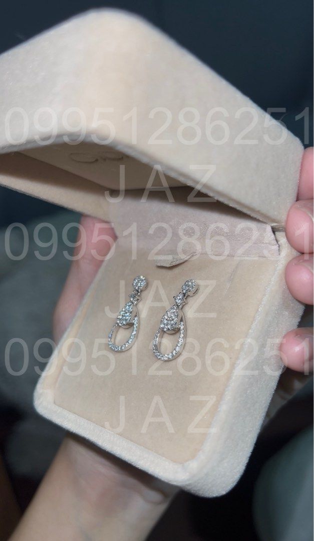 Diamond Dangling Double Pears Earring 18k White Gold for Wedding (Category: Earrings) located in Marikina City. Submitted by jaz_13 (Listing ID 1439928700, Image 3). Description: Personal Use Only (On my wedding day) 50 Pts Illusion with Dangling Double Pears Earrings 18K White Gold 86 pcs Round Diamonds | Total: 1.15 ct ✨ Elegant diamond drop earrings with a delicate dangling double pear design ✨ Sparkling stones that add a timeless and luxuriou