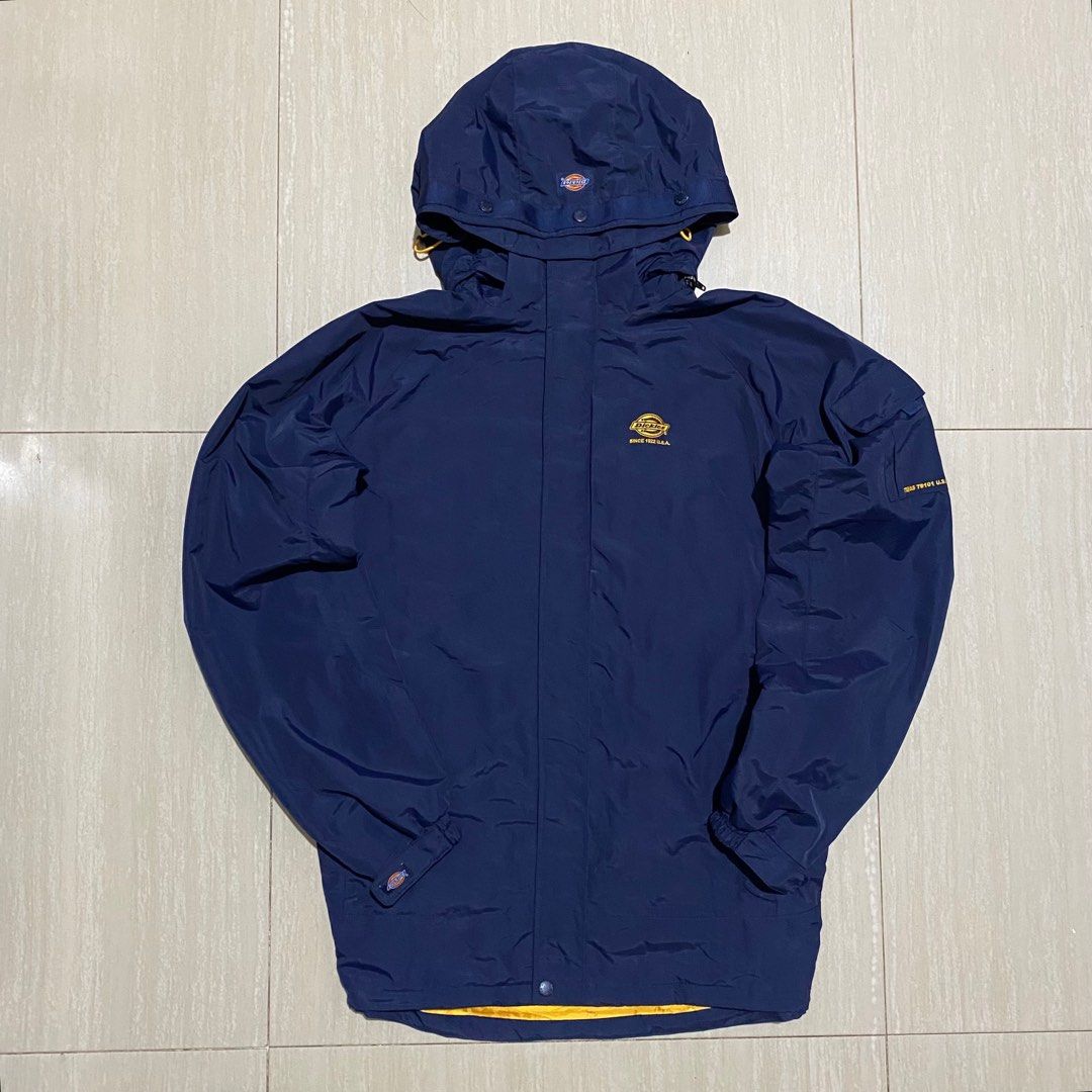 Dickies Outdoor Jacket Waterproof (Category: Coats, Jackets and Outerwear) located in Irosin. Submitted by kylebri (Listing ID 1439968305, Image 1). Description: Dickies Outdoor Jacket Waterproof Detachable Hood good as new condition no issue 1 Medium ( 23W x 28L ) 1 XL ( 24W x 29L) direct message me ! 📥.