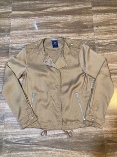 (Category: ) located in . Submitted by djaothriftshop (Listing ID 1439929667, Image 1). Description: .