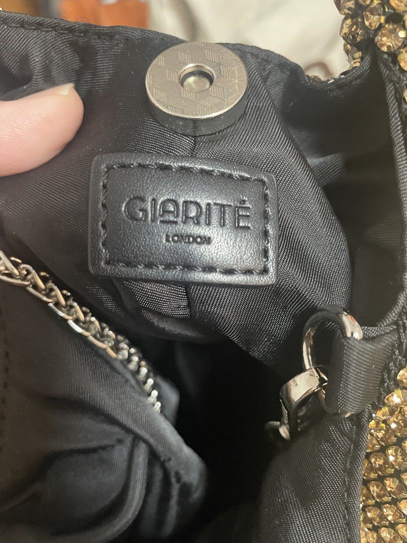 Giarite Brilly Bag (Category: Cross-body Bags) located in Quezon City. Submitted by cheechchong (Listing ID 1439972073, Image 3). Description: With dustbag and chain strap.
