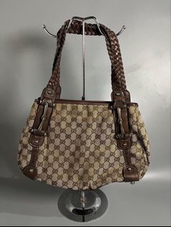 (Category: ) located in . Submitted by fleurclosets_ (Listing ID 1439900441, Image 1). Description: .