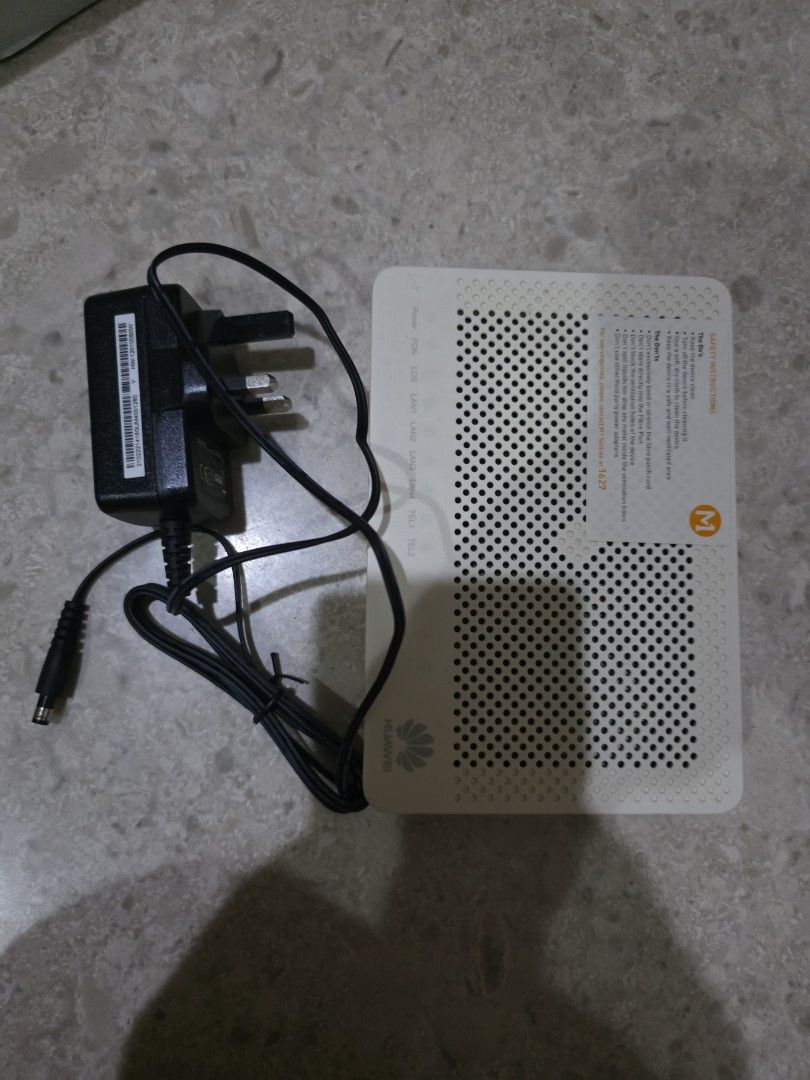 Huawei Router with Power Adapter, Computers & Tech, Parts & Accessories ...