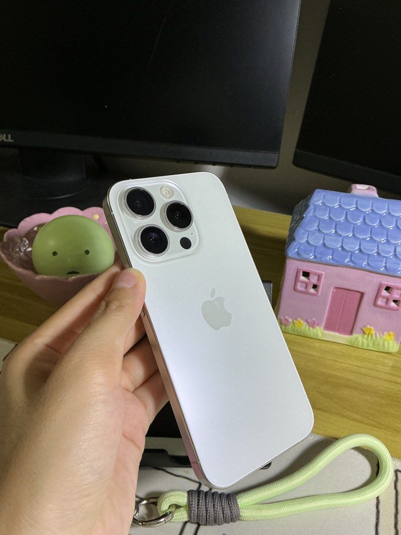Iphone 15 Pro 128 gb titanium white (Category: iPhone 15 Series) located in Las Pinas. Submitted by mke.arts (Listing ID 1439919414, Image 3). Description: iPhone 15 Pro white Titanium 128gb well maintained. Always with case + screen protector. Personal used | Lady owned 🔋 Battery Health: 86% 911 cc 💗Face ID, true tone, cameras working 💗All buttons working 💗unit only sobrang kinis 💗NTC APPROVED No history of repair No issue Reason for sellin