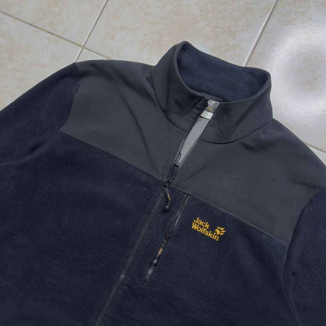 Jack Wolfskin outdoor jacket (Category: Activewear) located in Baguio. Submitted by ihrethrift (Listing ID 1439922236, Image 3). Description: — ITEM DETAILS — Brand / Label : [Jack Wolfskin] Size : [Width: 24.5 Length: 30] Condition : [Like new / 9.8/10] ✦ Curated. Thrifted. IHRE-approved.. All items are pre-loved NOTES minor wear may be present as part of their history. Photos are your best guide, pick with care and attention to detail before pl