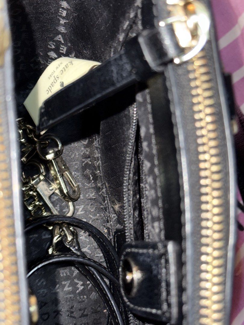 Kate Spade New York Mini Satchel Bag (Category: Luxury Bags & Wallets) located in Bulacan. Submitted by xiaolongdoll (Listing ID 1439916021, Image 3). Description: 🪽Authentic 🪽with strap 🪽minor issue (see pic) but no damage 🪽YKK zip rfs: too many bags .