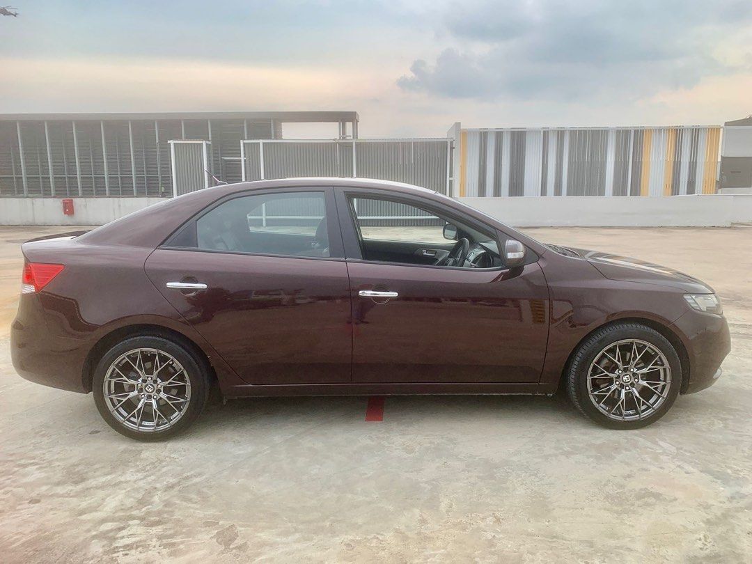 Kia Cerato Forte 1.6A SX (COE till 05/2029) Auto (Category: Used Cars) located in Singapore. Submitted by sklautomobile (Listing ID 1439900230, Image 2). Description: Description A practical sedan with sporty looks, comfort and value. Suitable for new drivers, daily usage or family transport. View to appreciate! Flexible loan & trade-in available for sincere buyers. Contact now for viewing appointment before sold! Features 1.6L inline-4 DOHC CVVT