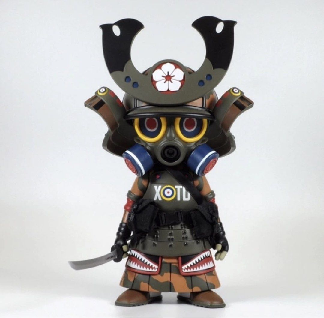 Kid Katana (Category: Figurines & Statues) located in Las Pinas. Submitted by fast_tokyodrift (Listing ID 1439836871, Image 1). Description: 2petalrose – Kid Katana Vinyl Art Toy (Excellent Condition)Up for sale is the highly sought-after Kid Katana vinyl figure by renowned UK artist 2petalrose. Known for blending traditional samurai aesthetics with modern urban streetwear, this piece is a crown jewel for any serious designer toy collection..