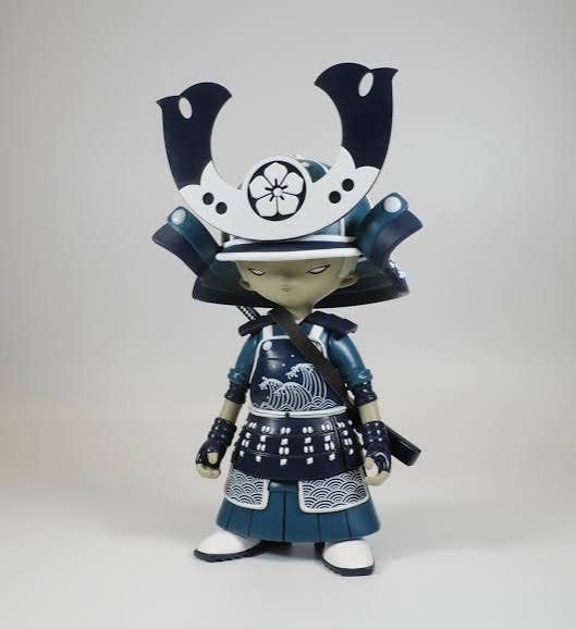 Kid Katana (Category: Figurines & Statues) located in Las Pinas. Submitted by fast_tokyodrift (Listing ID 1439837384, Image 1). Description: 2petalrose – Kid Katana Vinyl Art Toy (Excellent Condition)Up for sale is the highly sought-after Kid Katana vinyl figure by renowned UK artist 2petalrose. Known for blending traditional samurai aesthetics with modern urban streetwear, this piece is a crown jewel for any serious designer toy collection. No t